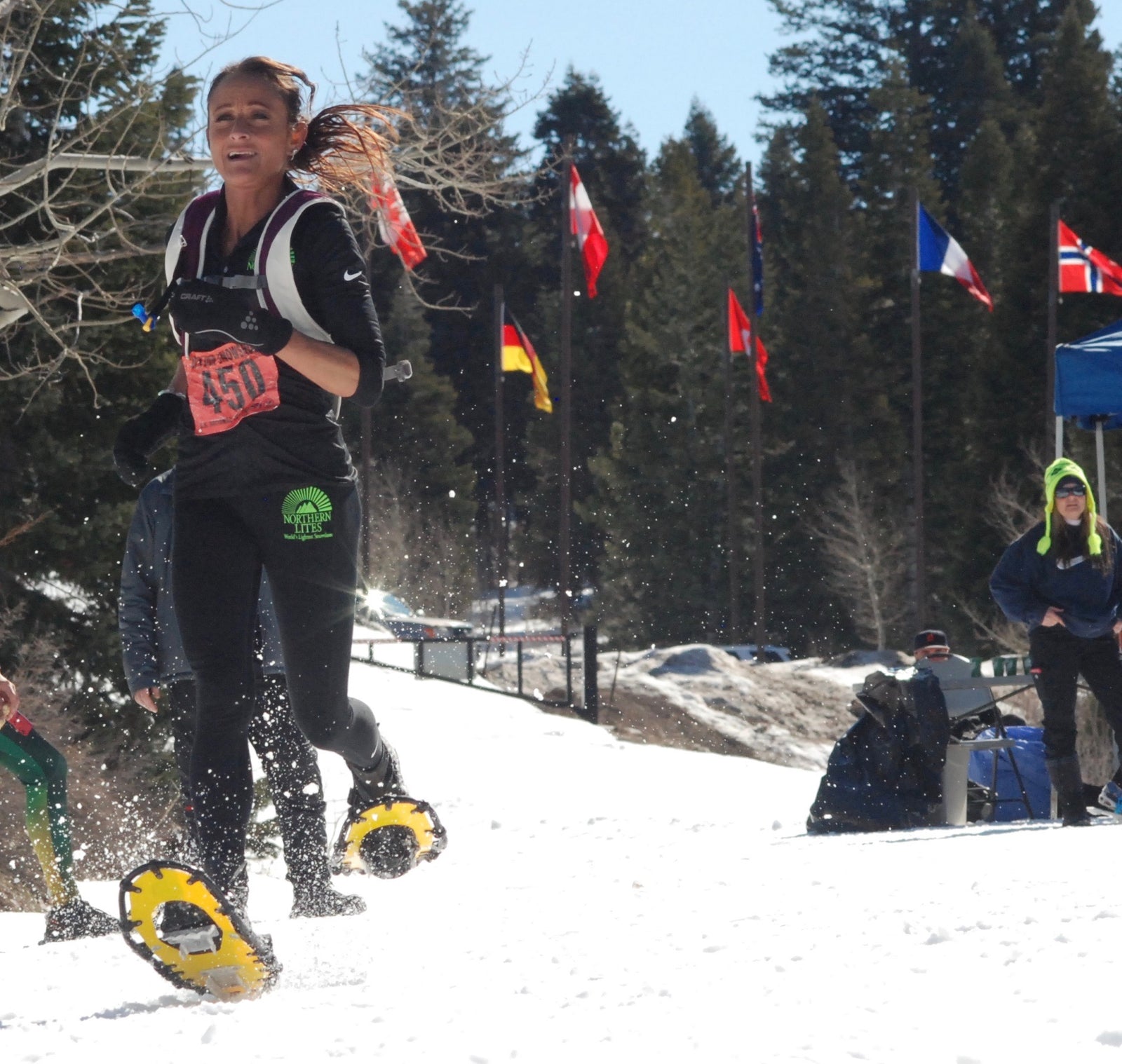 snowshoes - northern lites - racing